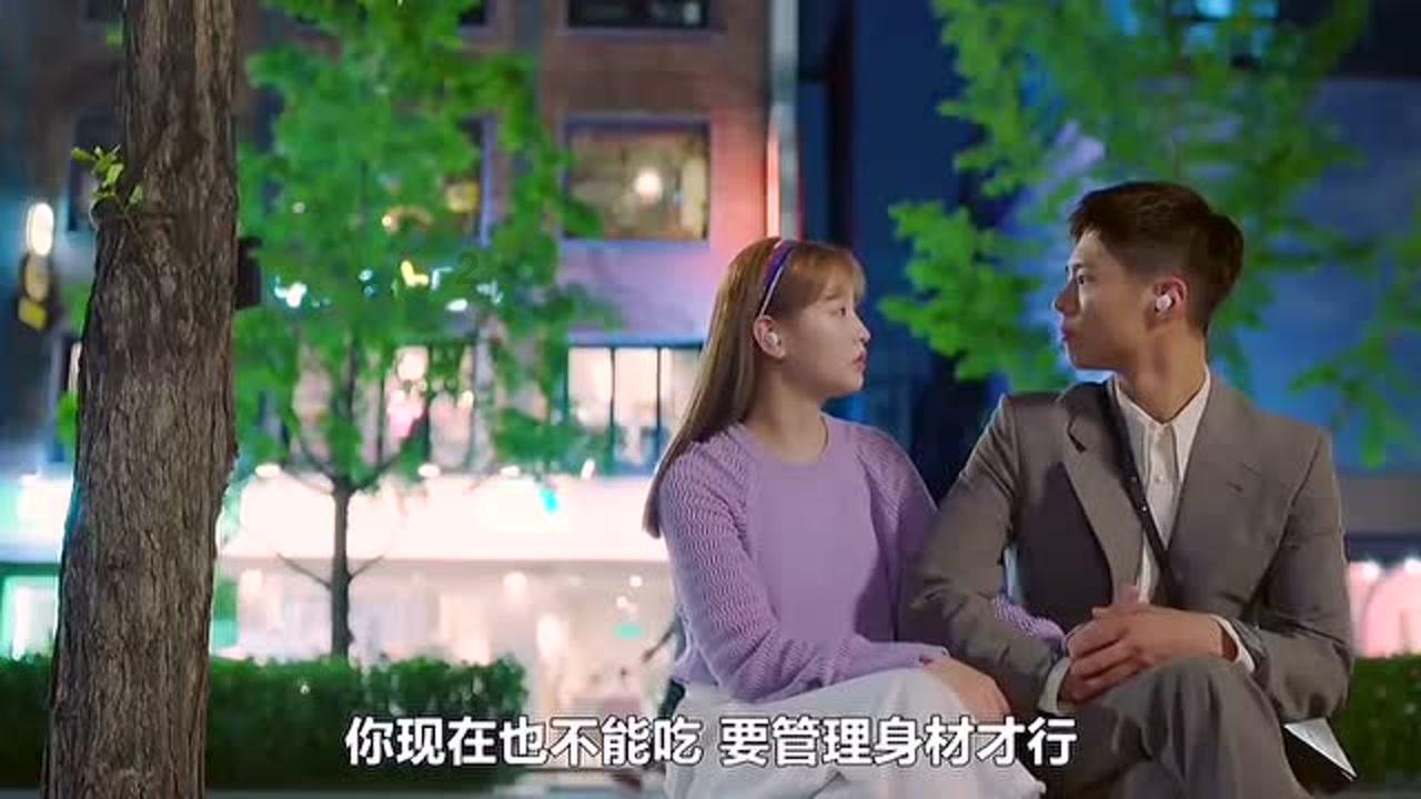 救援聪明的小女生