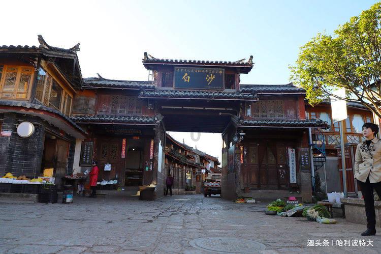 小何赛火腿携手沪上知名法餐厅，共谱美食界的华美篇章